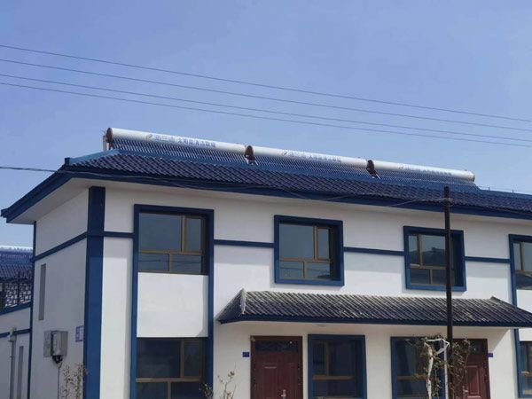無(wú)動(dòng)力太陽(yáng)能熱水器